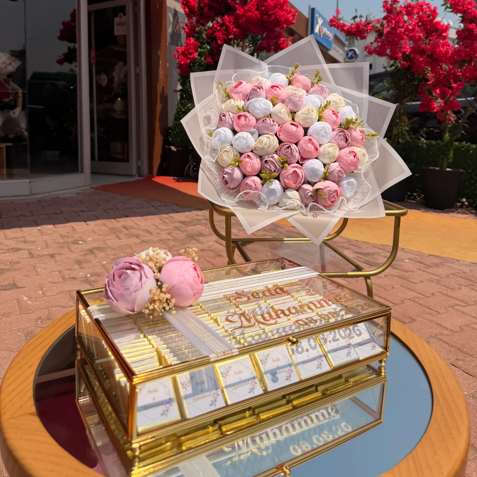 Soft Pembe Şakayık İsteme Çiçeği & Çikolata Seti